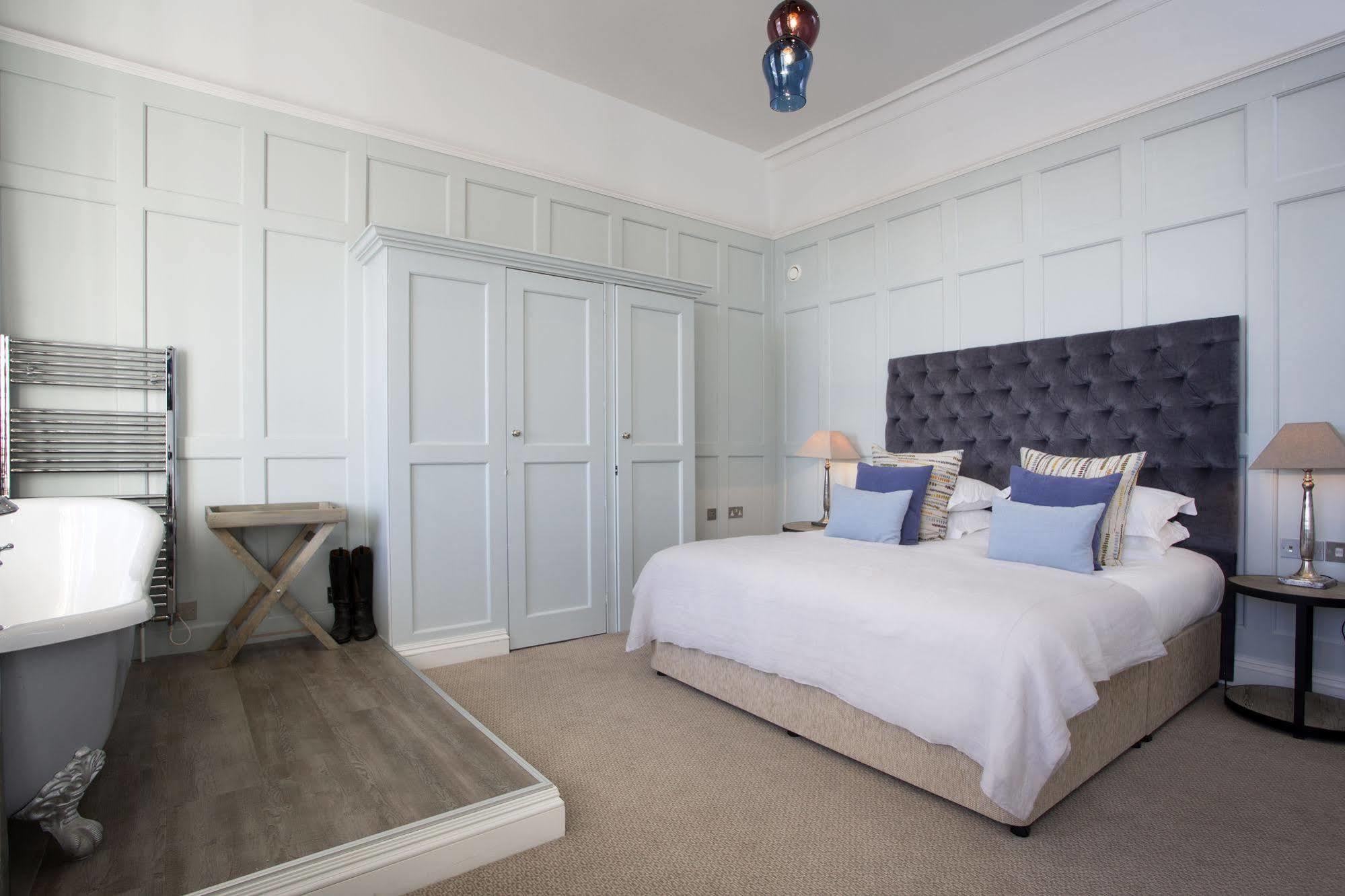Royal Hotel Дил Экстерьер фото